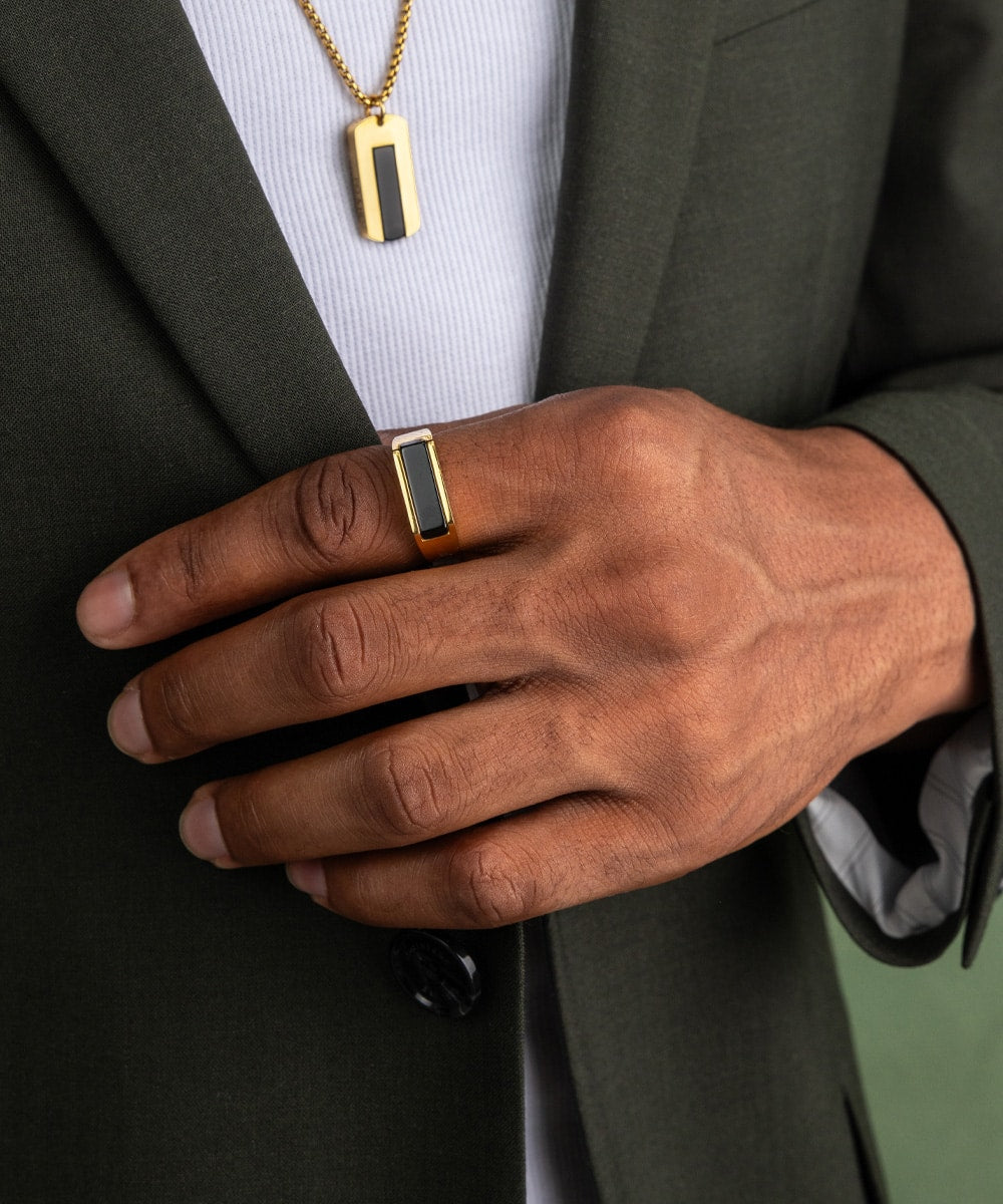 Signet Ring 7mm | Black Agate | Goudkleurig