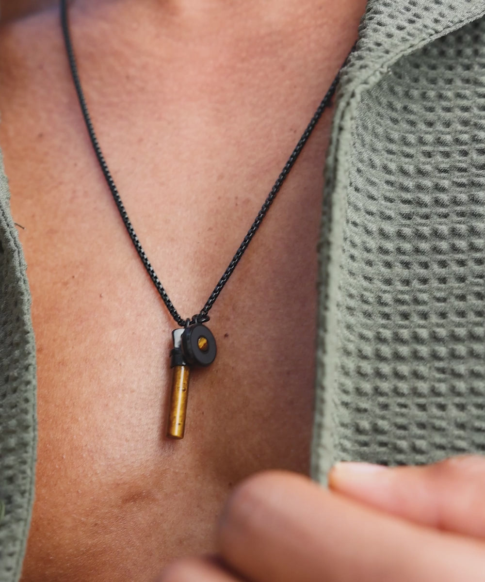 Brontide Eye Necklace Tiger Eye | Black